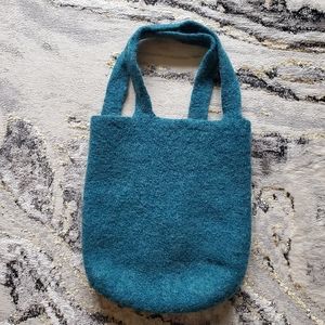 Big Wool felted shoulder bag tote